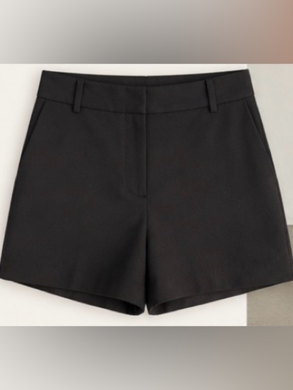 Babaton Tailored Wool Shorts – Black – Size 6